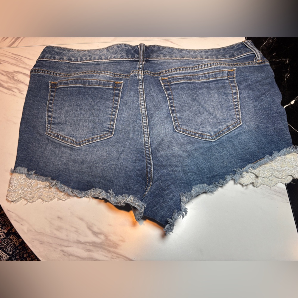 torrid Light-Mid Blue Distressed Denim Cutoff Shorts with lace trim size 14